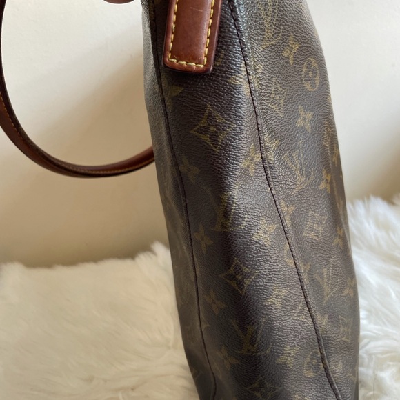 Looping - Picture 3 of 9